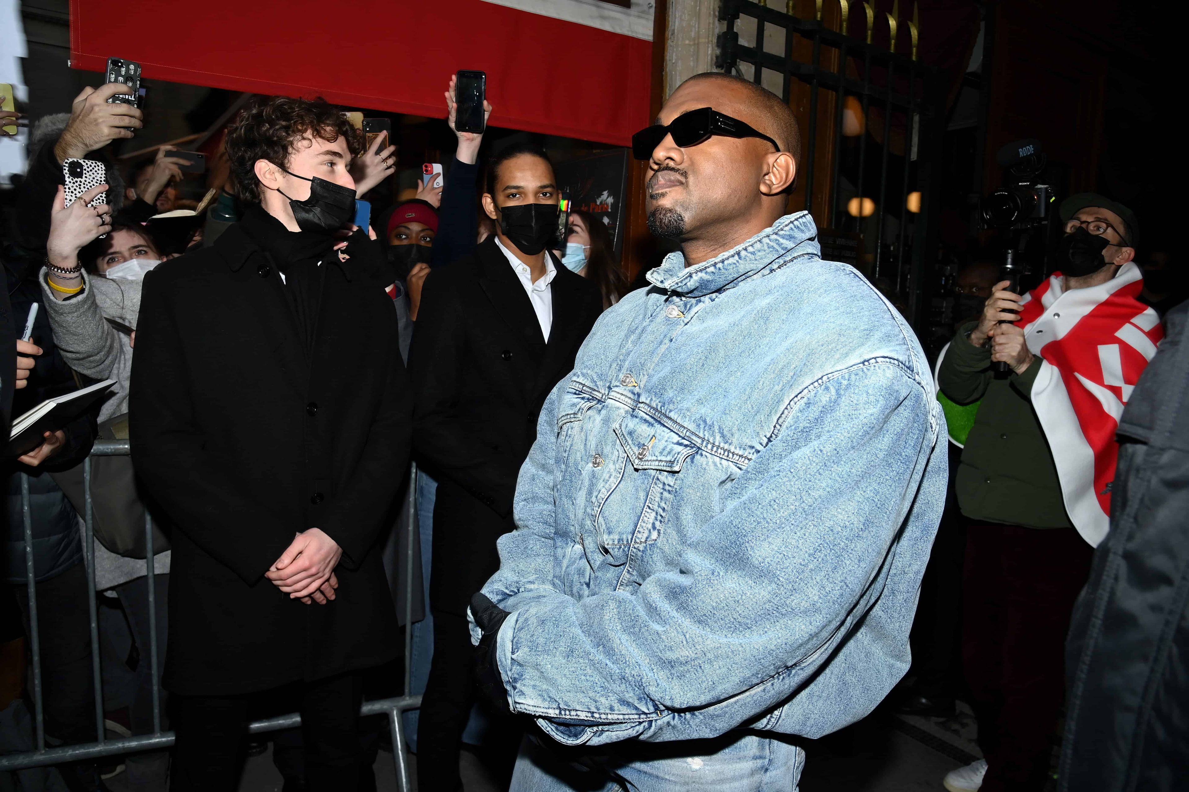 Kanye West Goes Viral In Unique Outfit w/ Oversized Shoulder Pads + He Went Off On Paparazzi